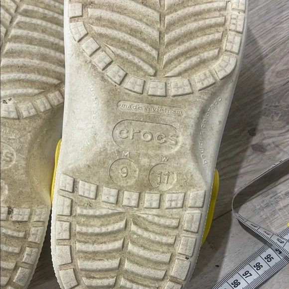 Crocs Classic Pokemon 2 unisex shoes women’s size 11 men’s size 9 - Picture 7 of 10